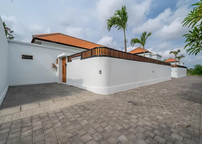 Special Offer! Elegant 2-bedroom With Large Pool In Canggu! Canggu (Bali)
